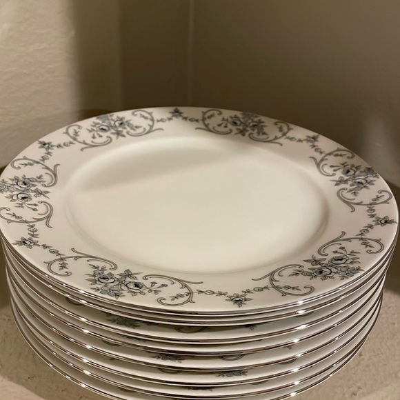 VTG- Johann Haviland Bavaria Rhineland 8 Dinner Plates - Picture 5 of 11